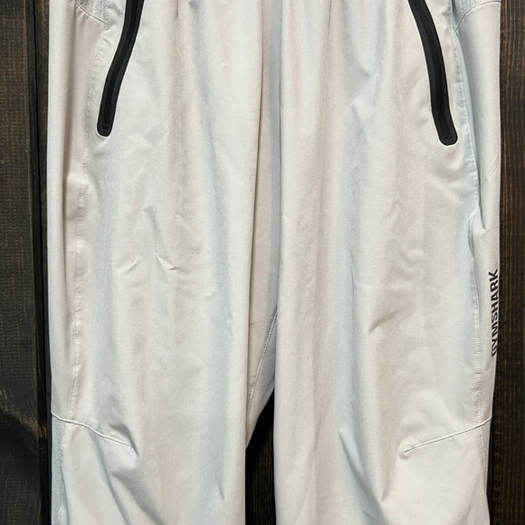 GymShark Hybrid Woven Pants S Grey Activewear Stretch Zipper Pockets Workout - Picture 3 of 16